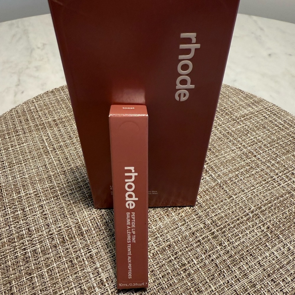 RHODE fall lip case for iPhone 15 Pro Max w/Peptide lip tint in Toast Brand New!